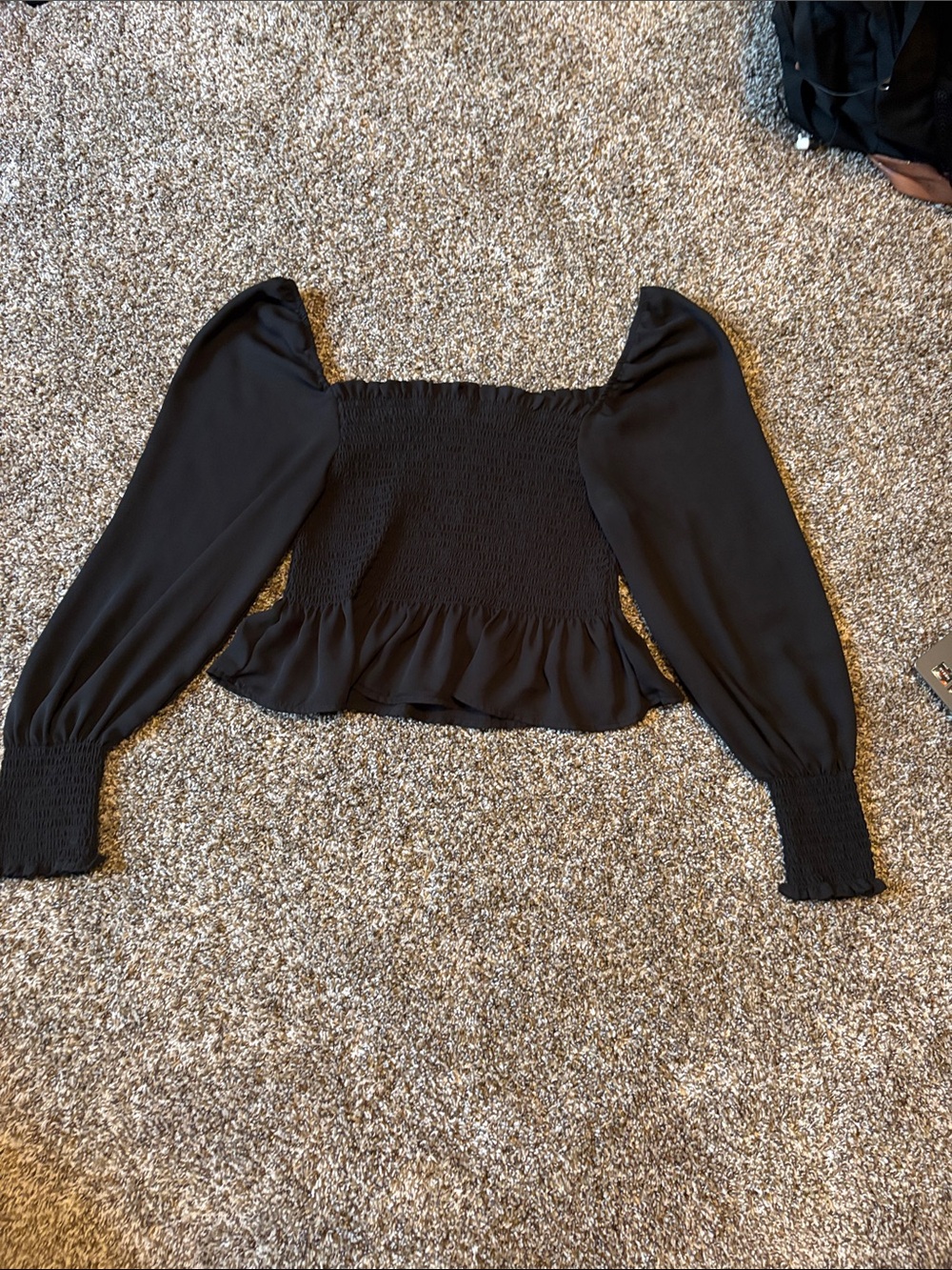 Smocked Square-Neck Black Puff Sleeve Top Shinestar